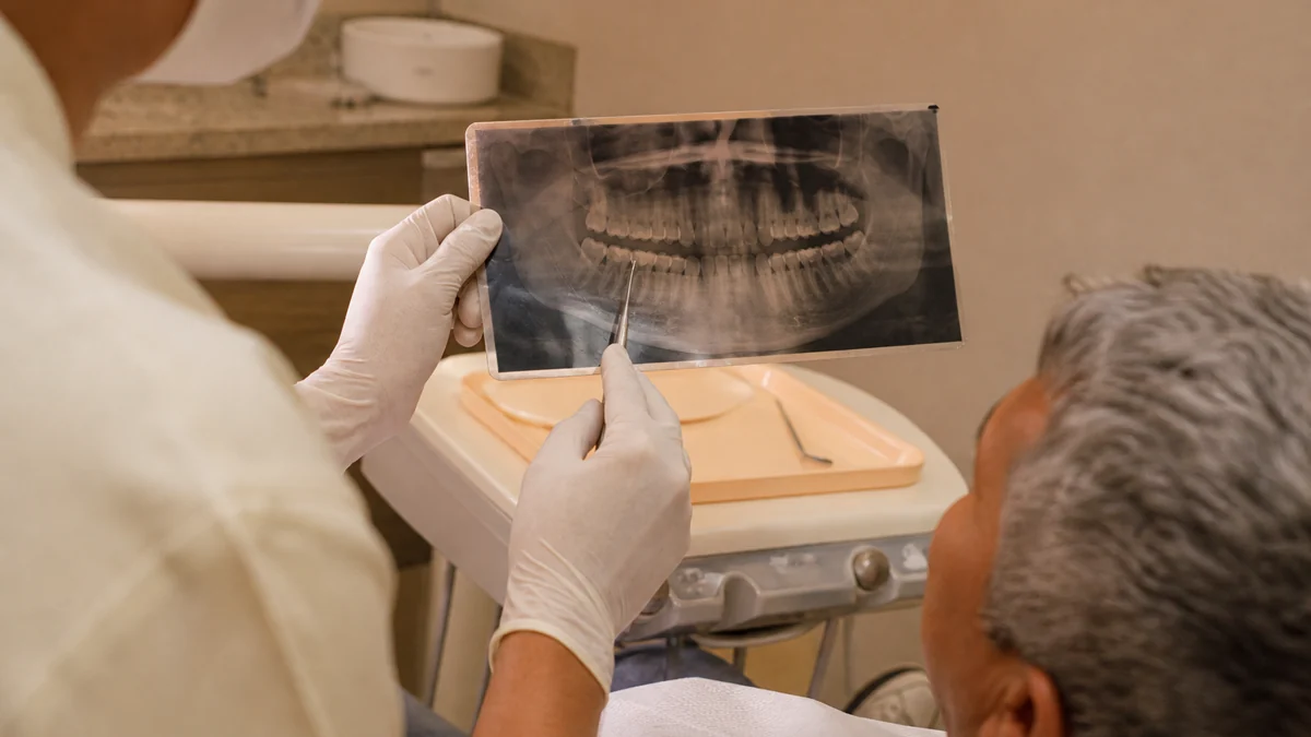 Exame periodontal no Prado, BH. Dra. Aline de Sales Nascimento, CRO-MG 46423 — Dentistas BH